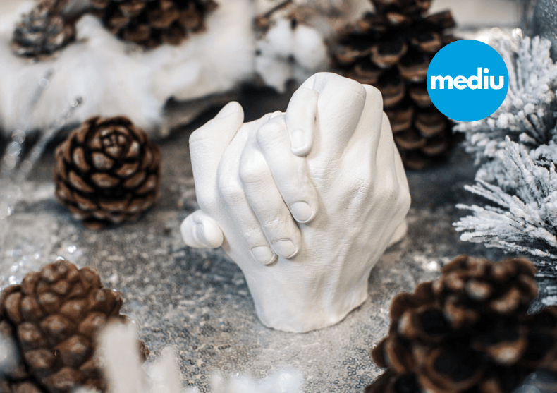 mulaje forever hands mediu smuff 1.790x557 adaptive2